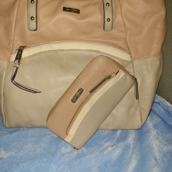 Jessica Simpson Bag/Wallet set - Picture 1 of 13